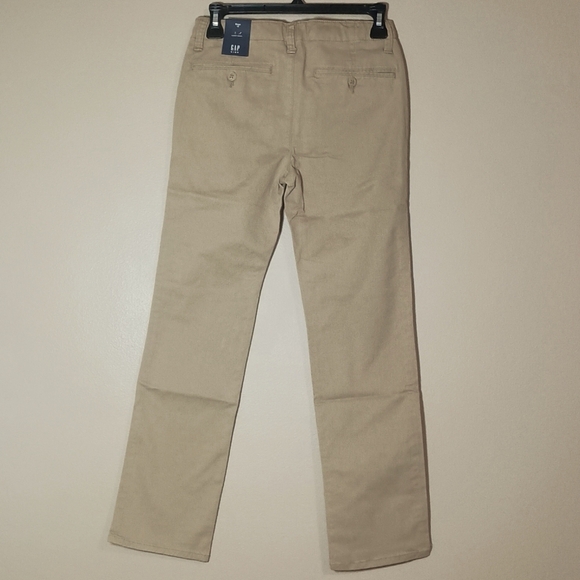 GAP 2 Pair of Boy's Straight-Fit Stretch Khaki Uniform Pants - Picture 4 of 10